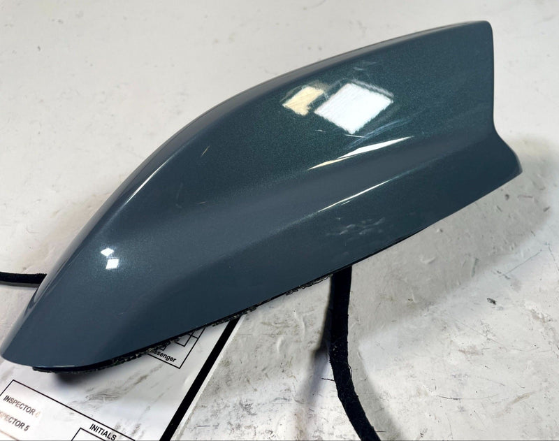 Load image into Gallery viewer, 2024 - 2026 HONDA PROLOGUE REAR ROOF EXTERIOR SHARK FIN ANTENNA MODULE # 114251
