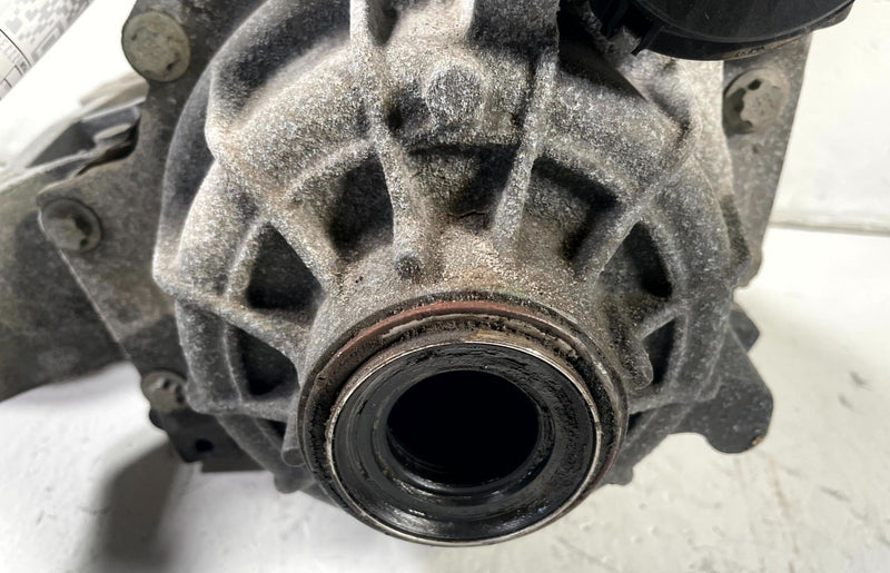 Load image into Gallery viewer, 2025 CHEVROLET EQUINOX REAR DIFFERENTIAL CARRIER ASSEMBLY 1.5L # 111315
