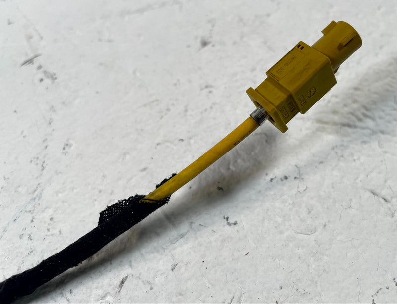 Load image into Gallery viewer, 2024 - 2026 HONDA PROLOGUE REAR ROOF EXTERIOR SHARK FIN ANTENNA MODULE # 114251
