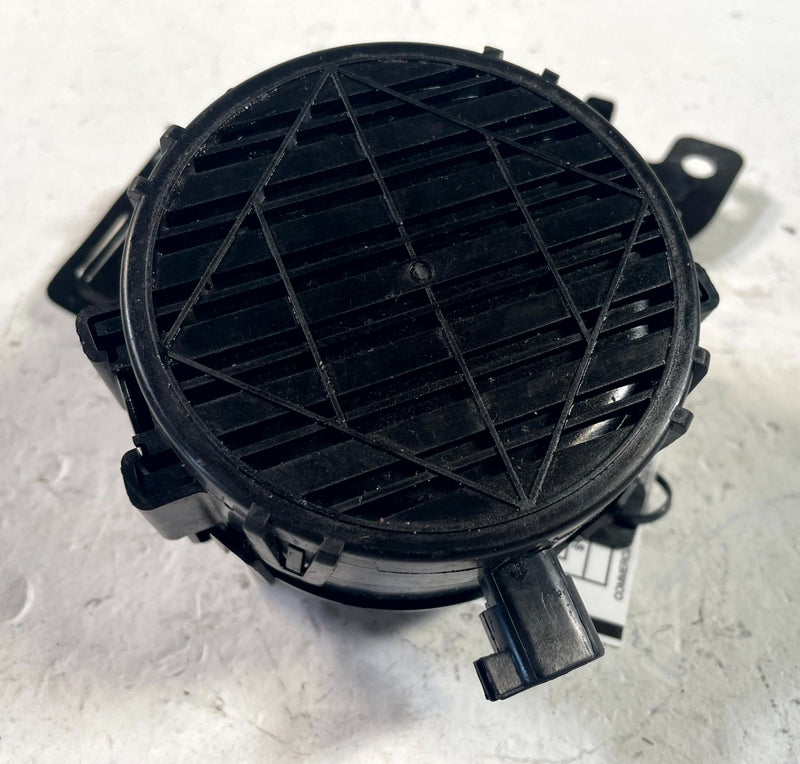Load image into Gallery viewer, 2024-2026 HONDA PROLOGUE FRONT PEDESTRIAN SOUND ALERT SPEAKER W/ BRACKET #114235
