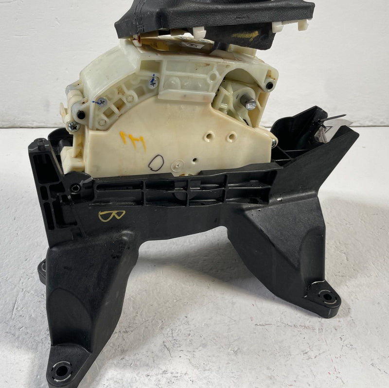 Load image into Gallery viewer, 2021-2025 KIA SORENTO CENTER CONSOLE GEAR KNOB SHIFTER SELECTOR LEVER # 110120

