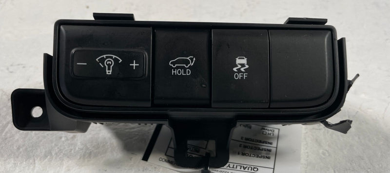 Load image into Gallery viewer, 2025 HYUNDAI TUCSON TRUNK TRACTION CONTROL LIGHT DIMMER SWITCH PANEL # 108759
