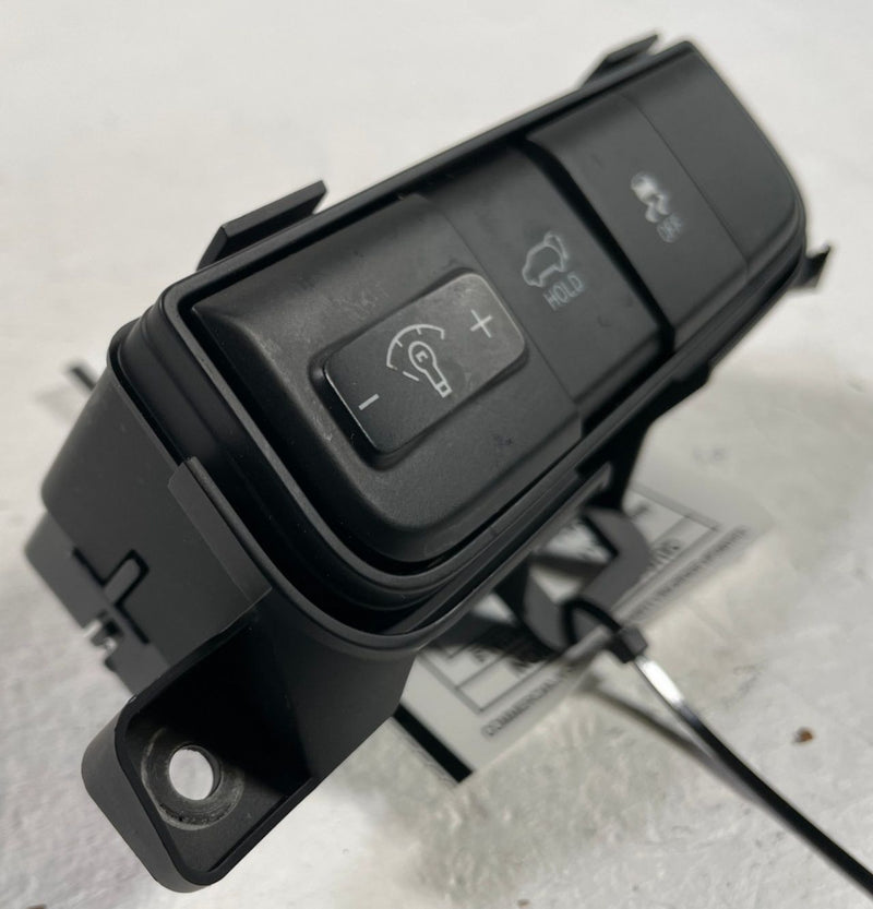 Load image into Gallery viewer, 2025 HYUNDAI TUCSON TRUNK TRACTION CONTROL LIGHT DIMMER SWITCH PANEL # 108759
