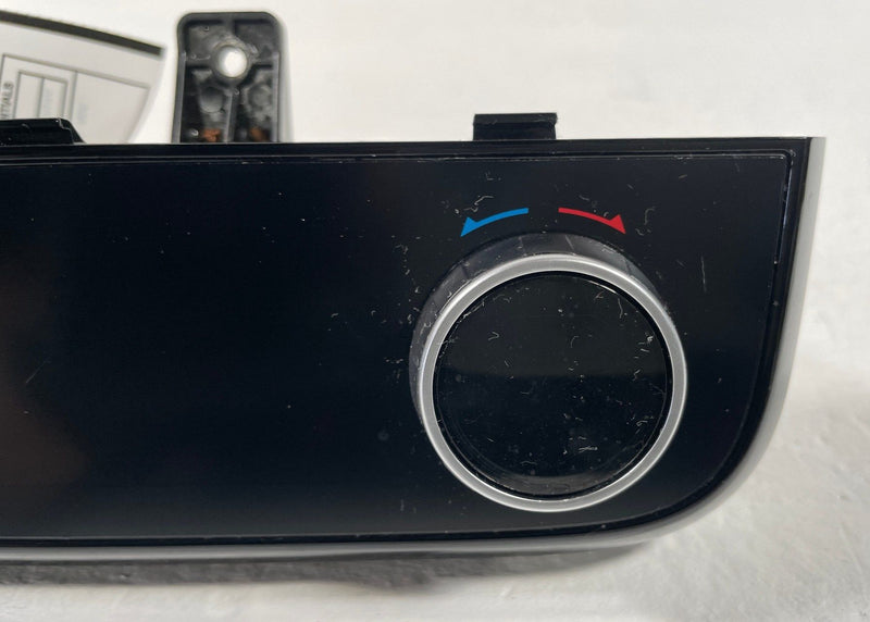 Load image into Gallery viewer, 2025 HYUNDAI TUCSON AC HEATER CLIMATE CONTROL SWITCH PANEL 2.5L # 108750
