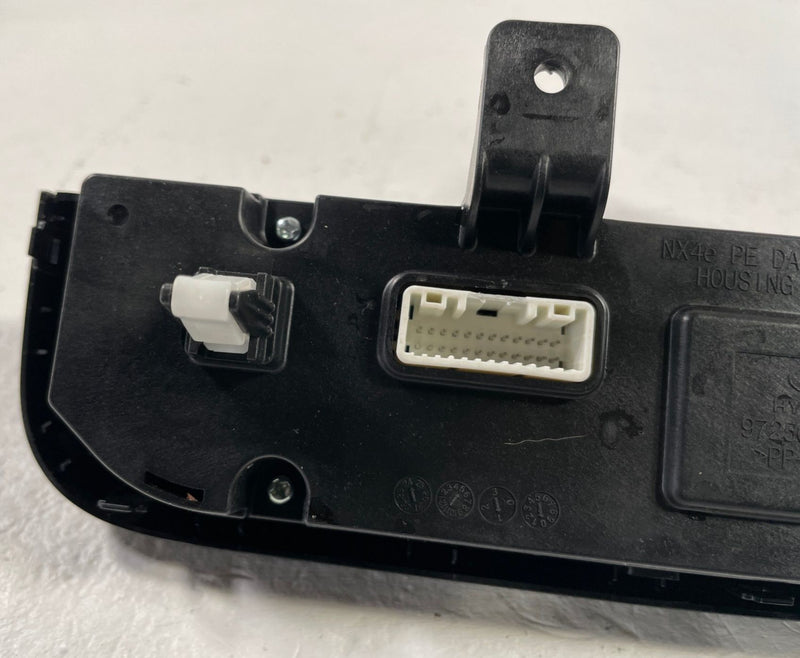 Load image into Gallery viewer, 2025 HYUNDAI TUCSON AC HEATER CLIMATE CONTROL SWITCH PANEL 2.5L # 108750
