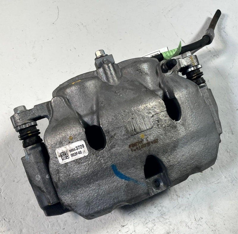 Load image into Gallery viewer, 2024-2026 HONDA PROLOGUE FRONT RIGHT PASSENGER SIDE DISC BRAKE CALIPER # 114288
