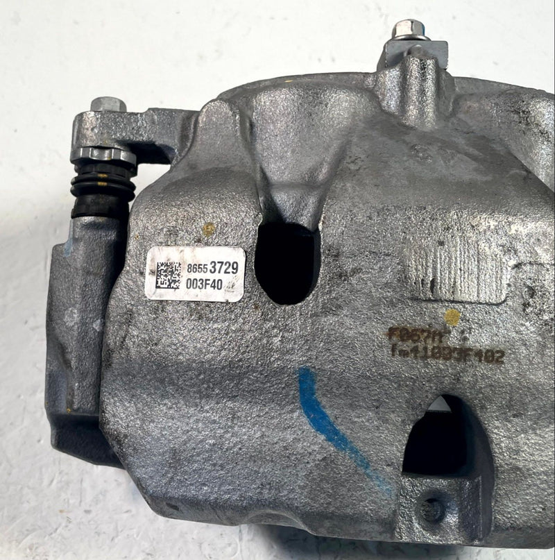 Load image into Gallery viewer, 2024-2026 HONDA PROLOGUE FRONT RIGHT PASSENGER SIDE DISC BRAKE CALIPER # 114288
