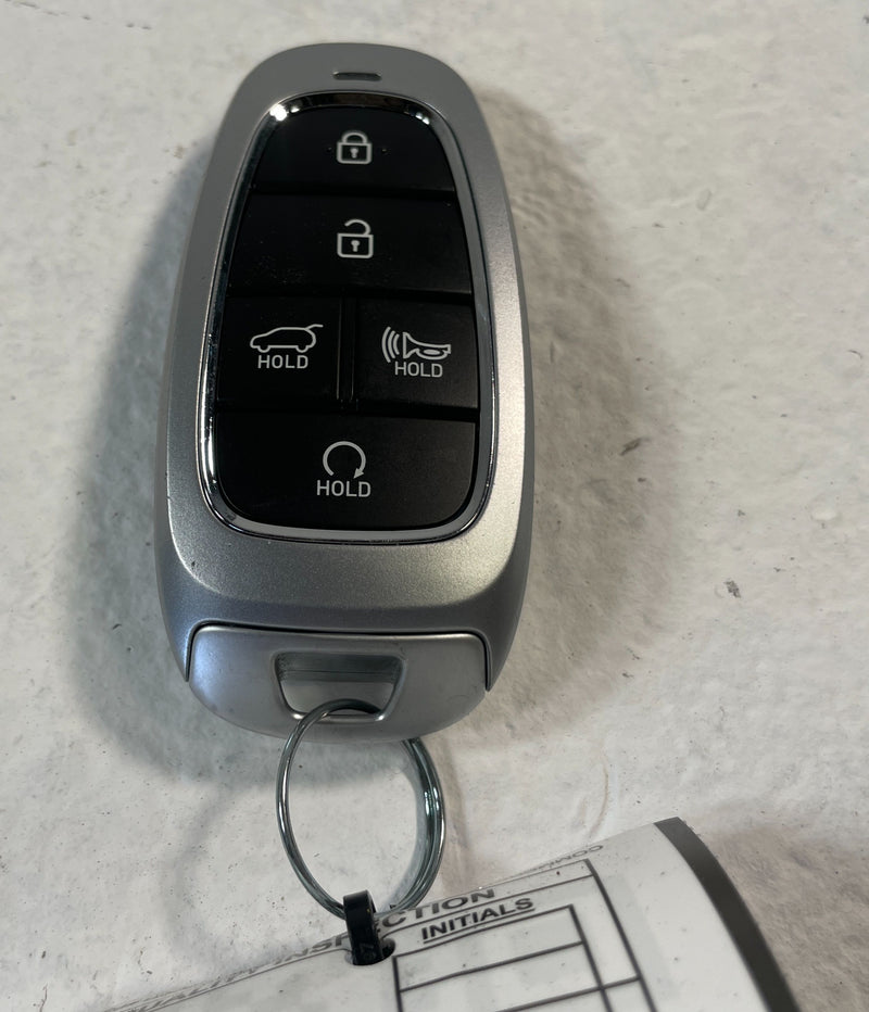 Load image into Gallery viewer, 2022-2023 HYUNDAI TUCSON ENGINE &amp; BODY CONTROL MODULE ECM BCM W/ KEY FOB #106032
