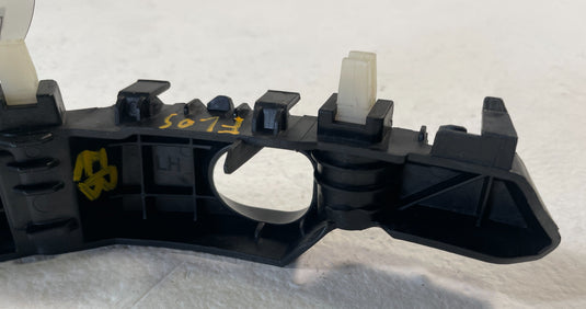 2022-2024 HYUNDAI TUCSON FRONT LEFT SIDE BUMPER MOUNT SUPPORT BRACKET