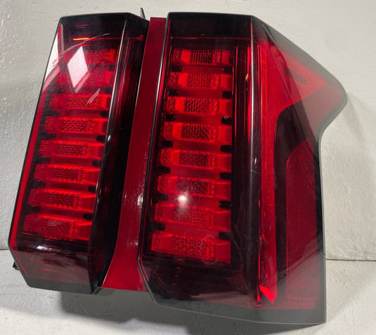 21-23 KIA SORENTO REAR RIGHT PASSENGER SIDE HALOGEN OUTER TAILLIGHT LAMP 