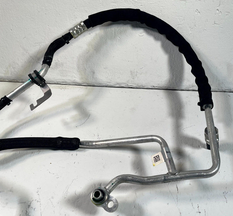 Load image into Gallery viewer, 2024-2026 HONDA PROLOGUE HVAC A/C AIR CONDITIONER DISCHARGE SUCTION HOSE #114284
