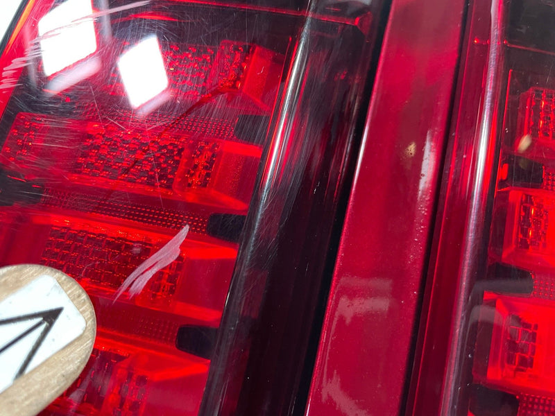 Load image into Gallery viewer, 21-23 KIA SORENTO REAR RIGHT PASSENGER SIDE HALOGEN OUTER TAILLIGHT LAMP #110111
