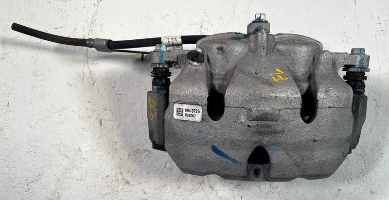 Load image into Gallery viewer, 2024 - 2026 HONDA PROLOGUE FRONT LEFT DRIVER SIDE DISC BRAKE CALIPER # 114268
