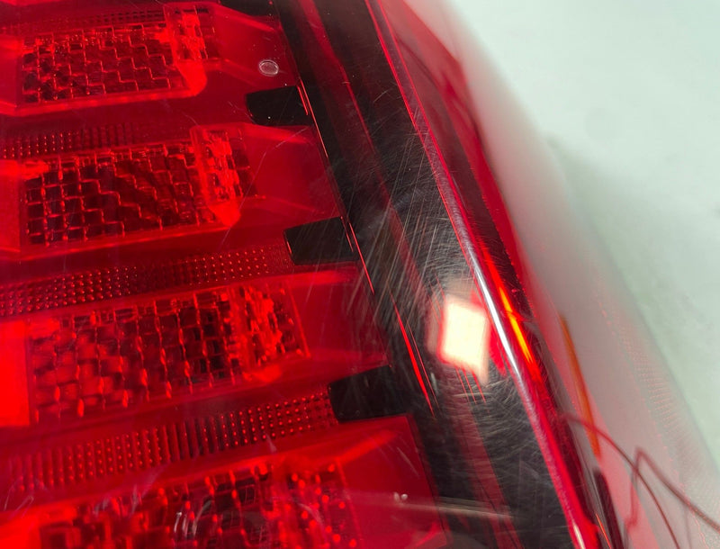 Load image into Gallery viewer, 21-23 KIA SORENTO REAR RIGHT PASSENGER SIDE HALOGEN OUTER TAILLIGHT LAMP #110111

