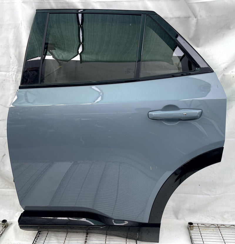 Load image into Gallery viewer, HONDA PROLOGUE REAR LEFT DOOR SHELL ASSEMBLY GRAY (WA138P) 2024-2026 # 114321
