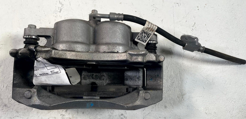 Load image into Gallery viewer, 2024 - 2026 HONDA PROLOGUE FRONT LEFT DRIVER SIDE DISC BRAKE CALIPER # 114268
