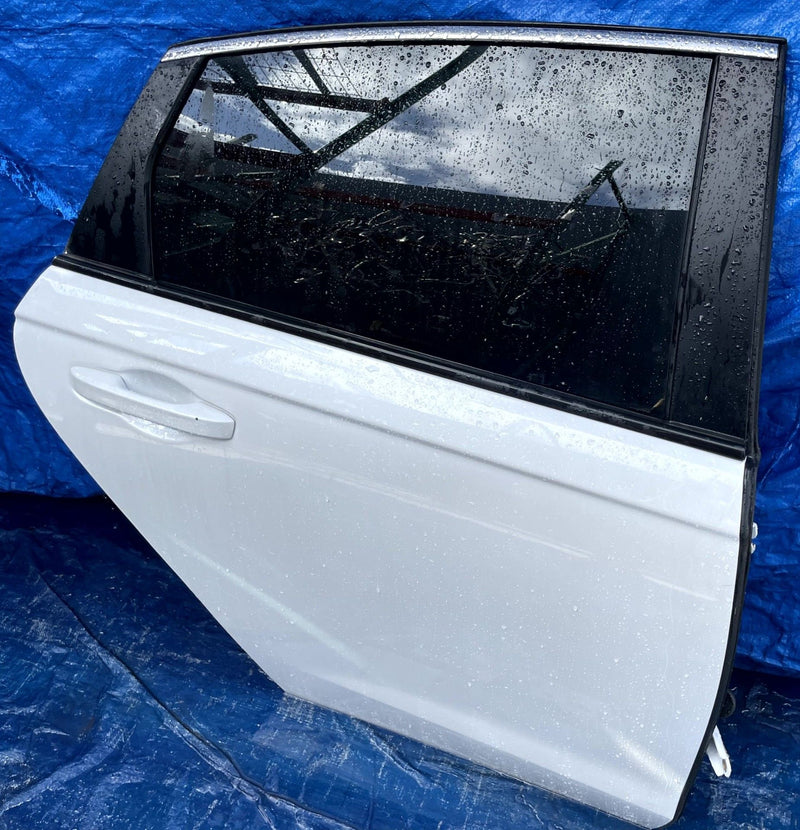 Load image into Gallery viewer, HONDA ACCORD REAR RIGHT SIDE DOOR SHELL ASSEMBLY WHITE (NH883P) 23-25 # 109588
