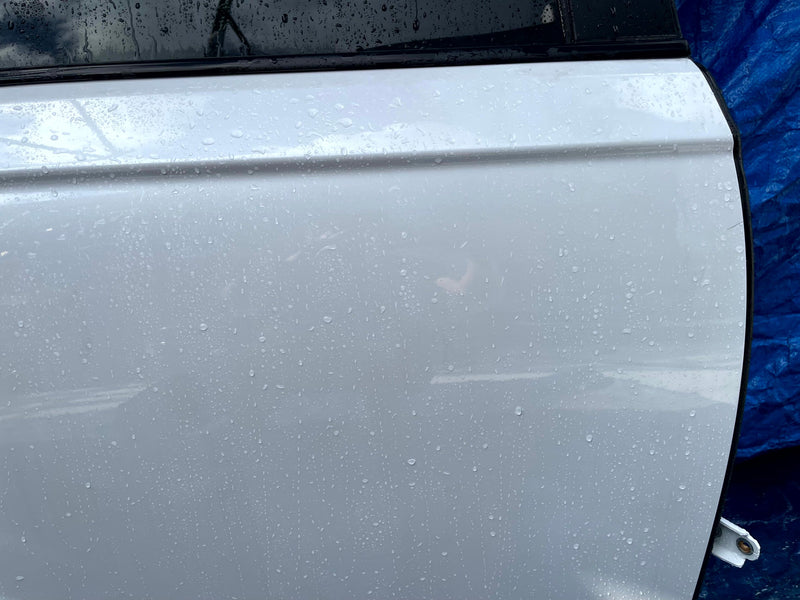 Load image into Gallery viewer, HONDA ACCORD REAR RIGHT SIDE DOOR SHELL ASSEMBLY WHITE (NH883P) 23-25 # 109588
