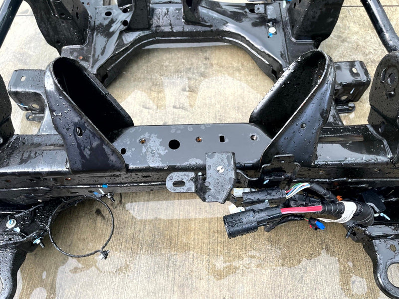 Load image into Gallery viewer, 2024 - 2026 HONDA PROLOGUE FRONT ENGINE CROSSMEMBER CRADLE SUBFRAME # 114322

