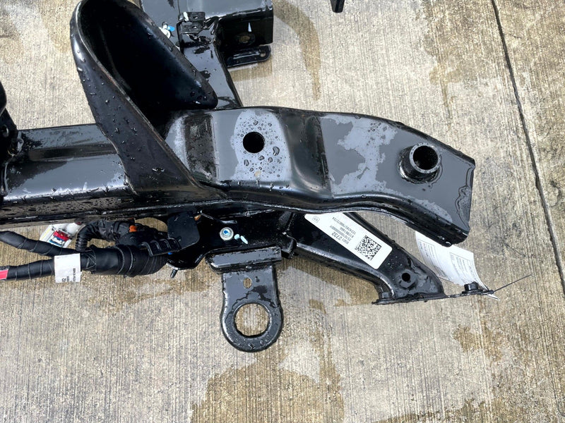Load image into Gallery viewer, 2024 - 2026 HONDA PROLOGUE FRONT ENGINE CROSSMEMBER CRADLE SUBFRAME # 114322
