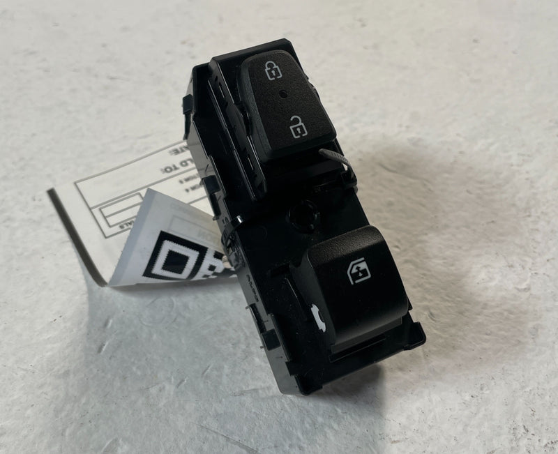 Load image into Gallery viewer, 2022-2024 HYUNDAI TUCSON SANTA CRUZ FRONT RIGHT SIDE DOOR WINDOW SWITCH # 106022
