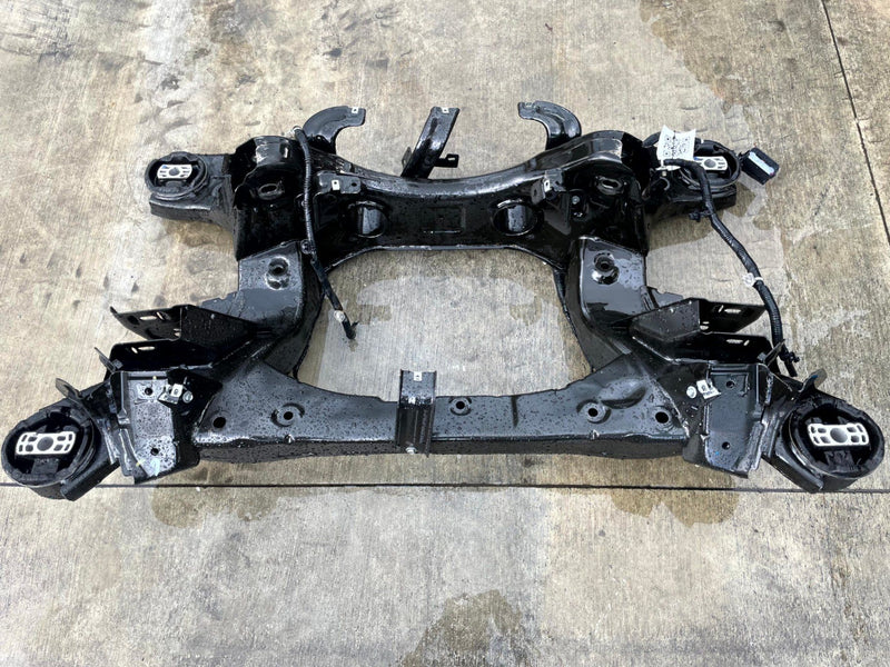 Load image into Gallery viewer, 2024 - 2026 HONDA PROLOGUE FWD REAR SUBFRAME SUB FRAME CROSSMEMBER # 114323
