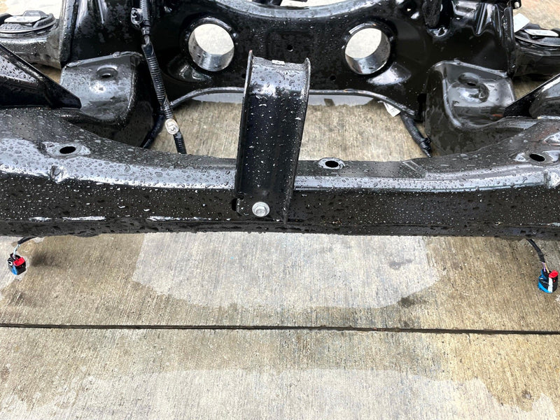 Load image into Gallery viewer, 2024 - 2026 HONDA PROLOGUE FWD REAR SUBFRAME SUB FRAME CROSSMEMBER # 114323
