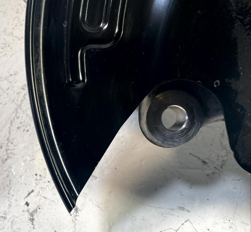 Load image into Gallery viewer, 2024-2026 HONDA PROLOGUE REAR LEFT SIDE STEERING SPINDLE KNUCKLE &amp; HUB # 114296
