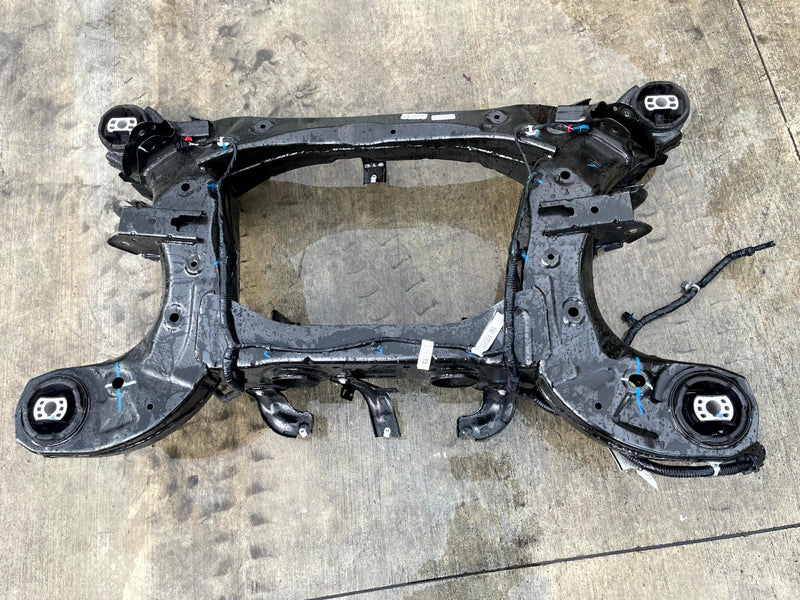Load image into Gallery viewer, 2024 - 2026 HONDA PROLOGUE FWD REAR SUBFRAME SUB FRAME CROSSMEMBER # 114323
