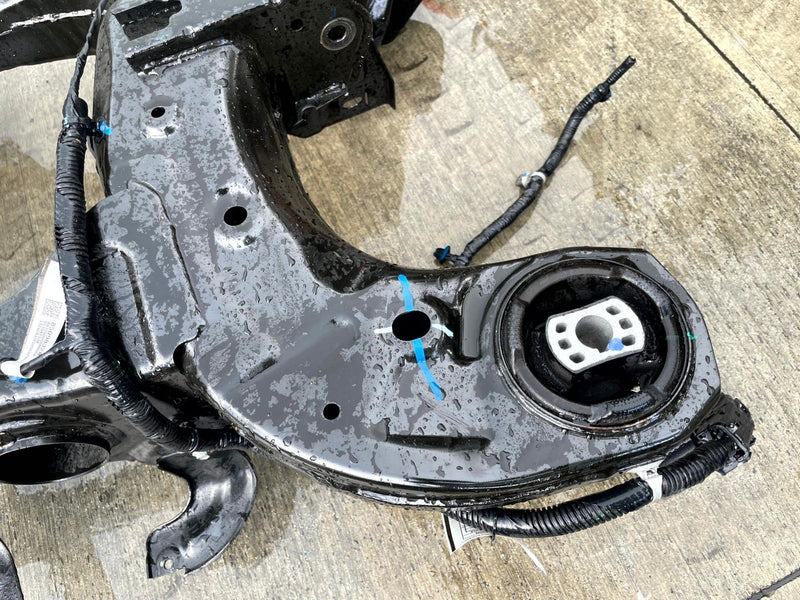 Load image into Gallery viewer, 2024 - 2026 HONDA PROLOGUE FWD REAR SUBFRAME SUB FRAME CROSSMEMBER # 114323
