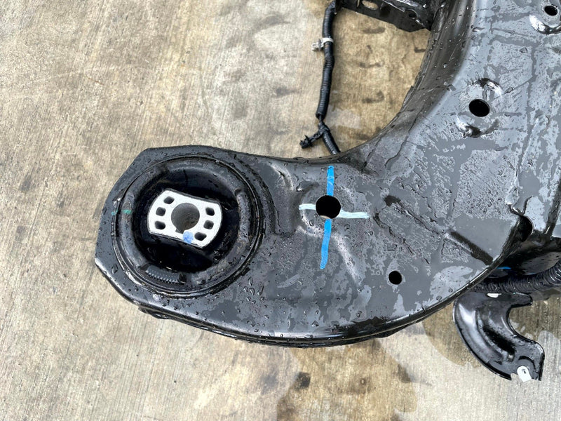 Load image into Gallery viewer, 2024 - 2026 HONDA PROLOGUE FWD REAR SUBFRAME SUB FRAME CROSSMEMBER # 114323
