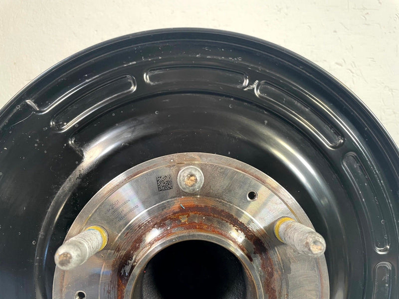 Load image into Gallery viewer, 2024-2026 HONDA PROLOGUE REAR RIGHT SIDE STEERING SPINDLE KNUCKLE &amp; HUB # 114278
