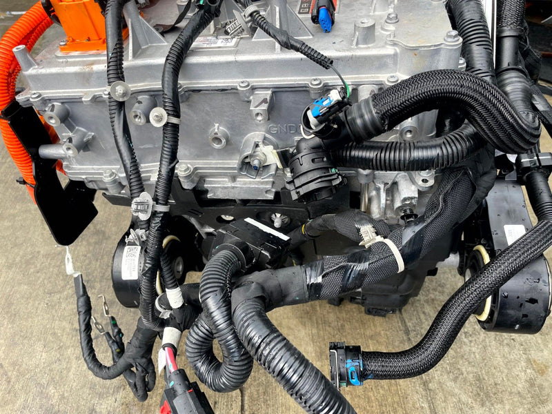 Load image into Gallery viewer, HONDA PROLOGUE FWD ENGINE MOTOR ASSEMBLY AUTOMATIC 18K MILES 2024 # 114320
