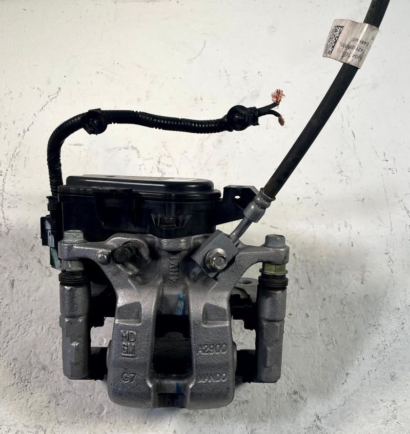 Load image into Gallery viewer, 2024 - 2026 HONDA PROLOGUE REAR LEFT DRIVER SIDE DISC BRAKE CALIPER # 114297
