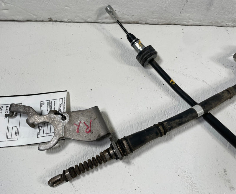 Load image into Gallery viewer, 21-23 KIA SORENTO REAR RIGHT EMERGENCY PARKING BRAKE RELEASE CABLE 2.5L # 110136
