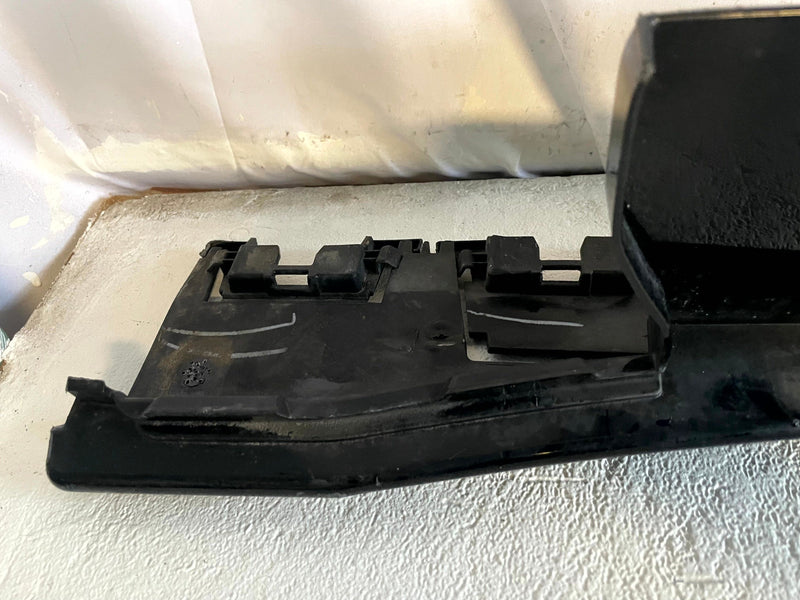Load image into Gallery viewer, 2024 - 2026 HONDA PROLOGUE FRONT LEFT ROCKER LOWER MOLDING COVER PANEL # 114314
