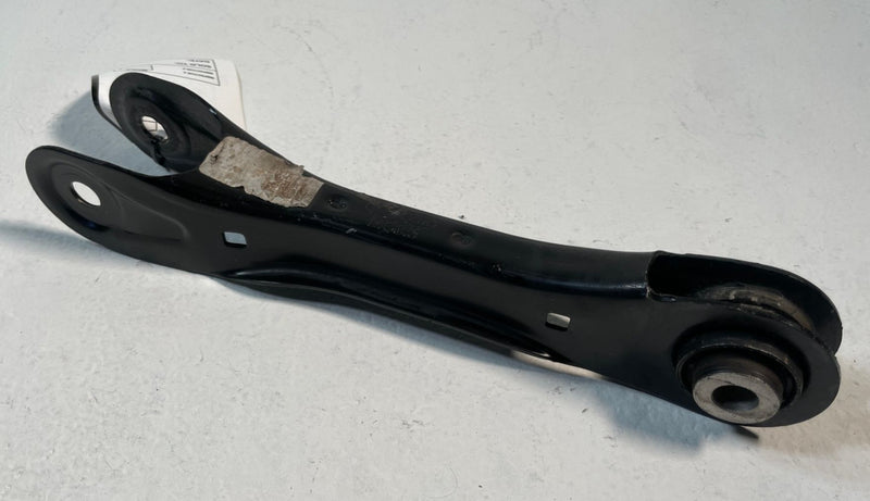 Load image into Gallery viewer, 2022-2025 HYUNDAI TUCSON AWD REAR LEFT DRIVER SIDE LATERAL CONTROL ARM # 107323
