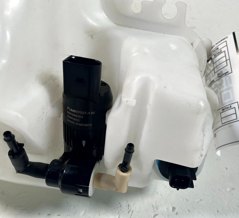 Load image into Gallery viewer, 2024 - 2026 HONDA PROLOGUE WINDSHIELD WASHER RESERVOIR TANK 26345840 # 114306
