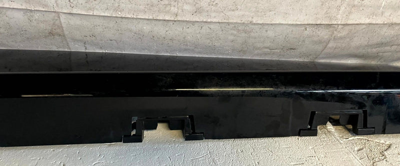 Load image into Gallery viewer, 2024 - 2026 HONDA PROLOGUE FRONT LEFT ROCKER LOWER MOLDING COVER PANEL # 114314
