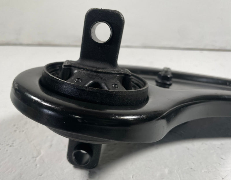 Load image into Gallery viewer, 2024 - 2026 HYUNDAI SANTA FE REAR RIGHT PASSENGER TRAILING CONTROL ARM # 112849
