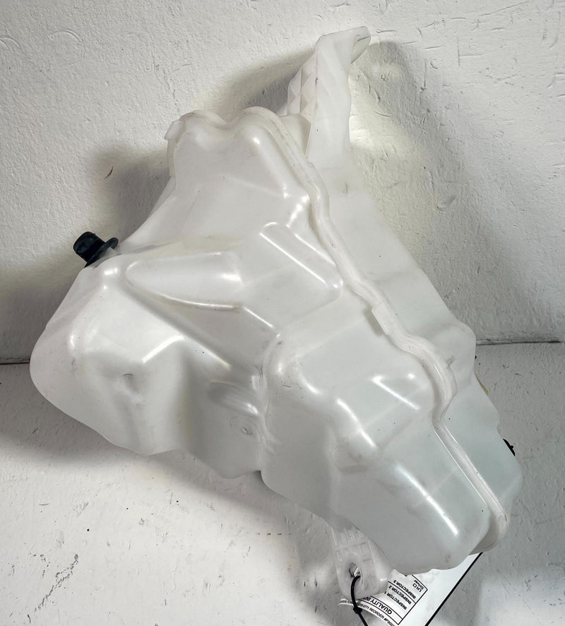 Load image into Gallery viewer, 2024 - 2026 HONDA PROLOGUE WINDSHIELD WASHER RESERVOIR TANK 26345840 # 114306
