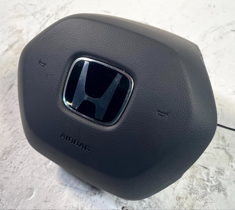 Load image into Gallery viewer, 2024 - 2026 HONDA PROLOGUE FRONT LEFT DRIVER SIDE STEERING WHEEL AIRBAG # 114301
