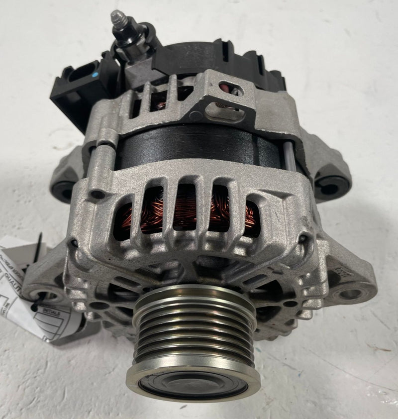Load image into Gallery viewer, 2021 - 2026 HYUNDAI SANTA FE ENGINE ALTERNATOR GENERATOR ASSEMBLY 2.5L # 112871
