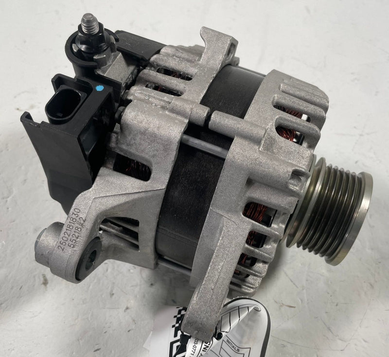 Load image into Gallery viewer, 2021 - 2026 HYUNDAI SANTA FE ENGINE ALTERNATOR GENERATOR ASSEMBLY 2.5L # 112871
