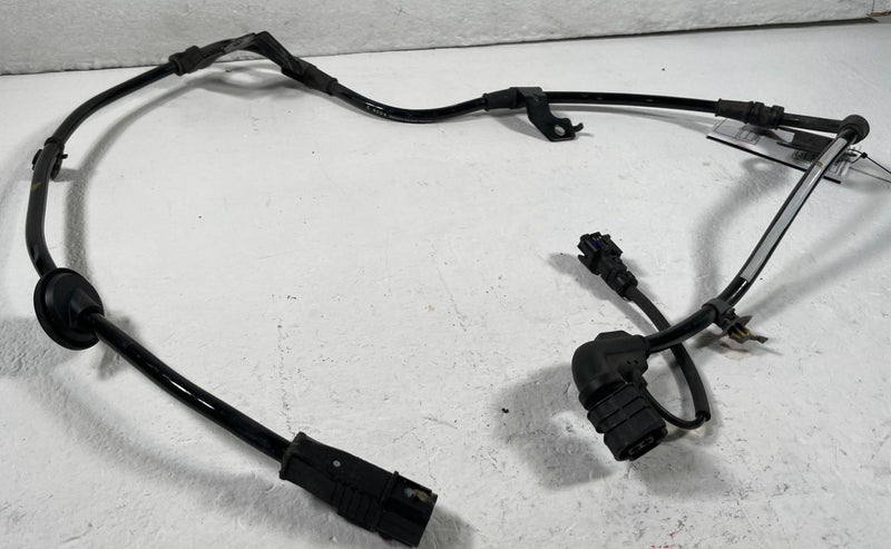 Load image into Gallery viewer, 22-25 HYUNDAI TUCSON REAR LEFT DRIVER ABS WHEEL SPEED SESNOR 59795-N9060 #108738
