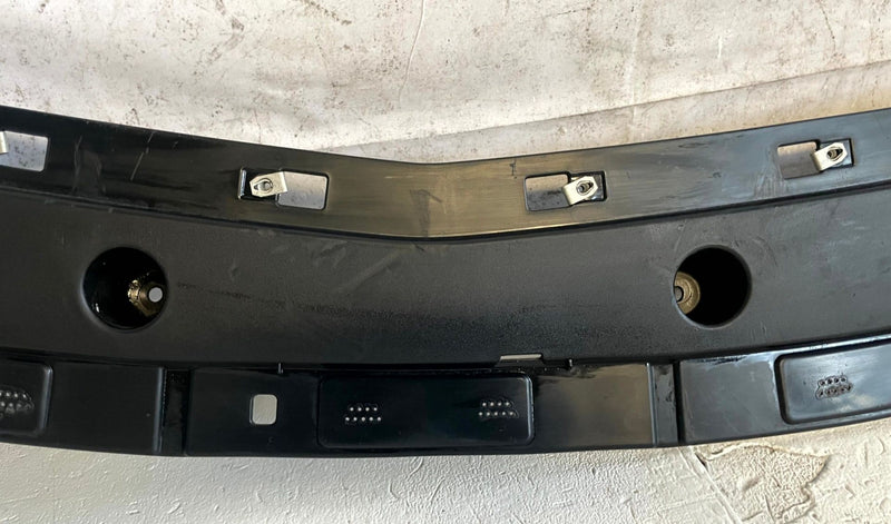 Load image into Gallery viewer, 2024-2026 HONDA PROLOGUE FRONT RIGHT PASSENGER SIDE AIR DEFLECTOR SHIELD #114281
