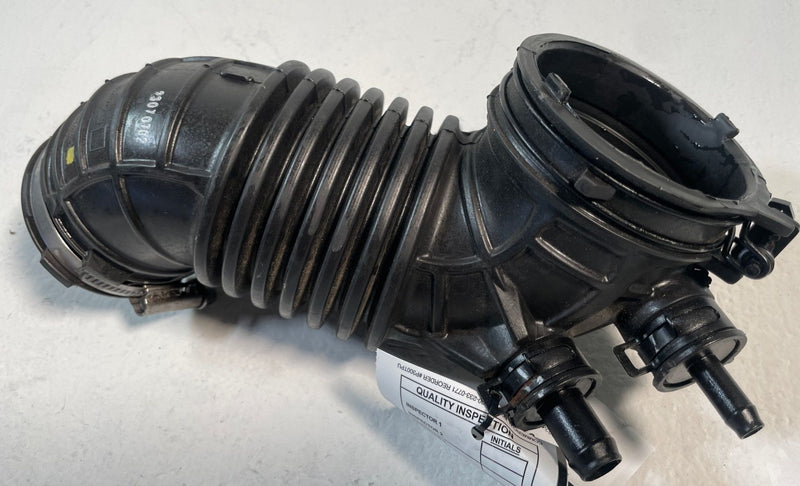 Load image into Gallery viewer, 22-25 HYUNDAI TUCSON ENGINE AIR CLEANER INTAKE HOSE TUBE PIPE 2.5L # 107348
