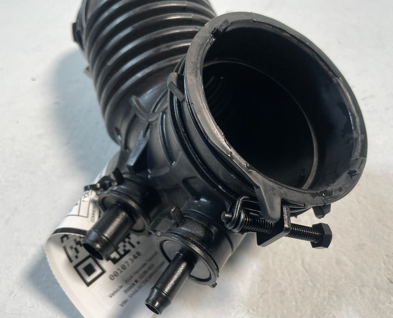 Load image into Gallery viewer, 22-25 HYUNDAI TUCSON ENGINE AIR CLEANER INTAKE HOSE TUBE PIPE 2.5L # 107348
