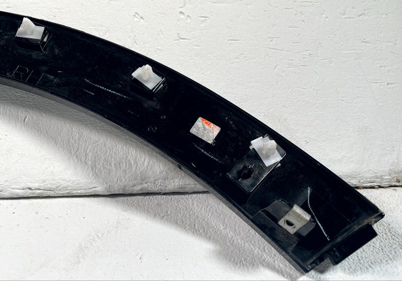 Load image into Gallery viewer, 2024 - 2026 HONDA PROLOGUE REAR RIGHT QUARTER WHEEL ARCH FLARE MOLDING # 114275
