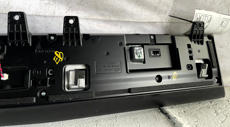 Load image into Gallery viewer, 25-26 HYUNDAI TUCSON DASH 4.2" SPEEDOMETER CLUSTER CENTER SCREEN DISPLAY #112037
